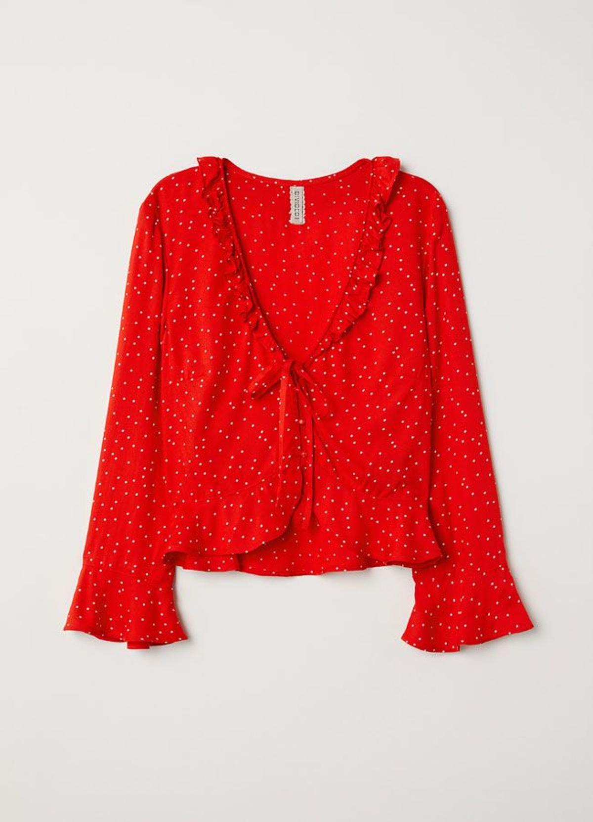 Blusa roja de lunares de H&amp;M en rebajas