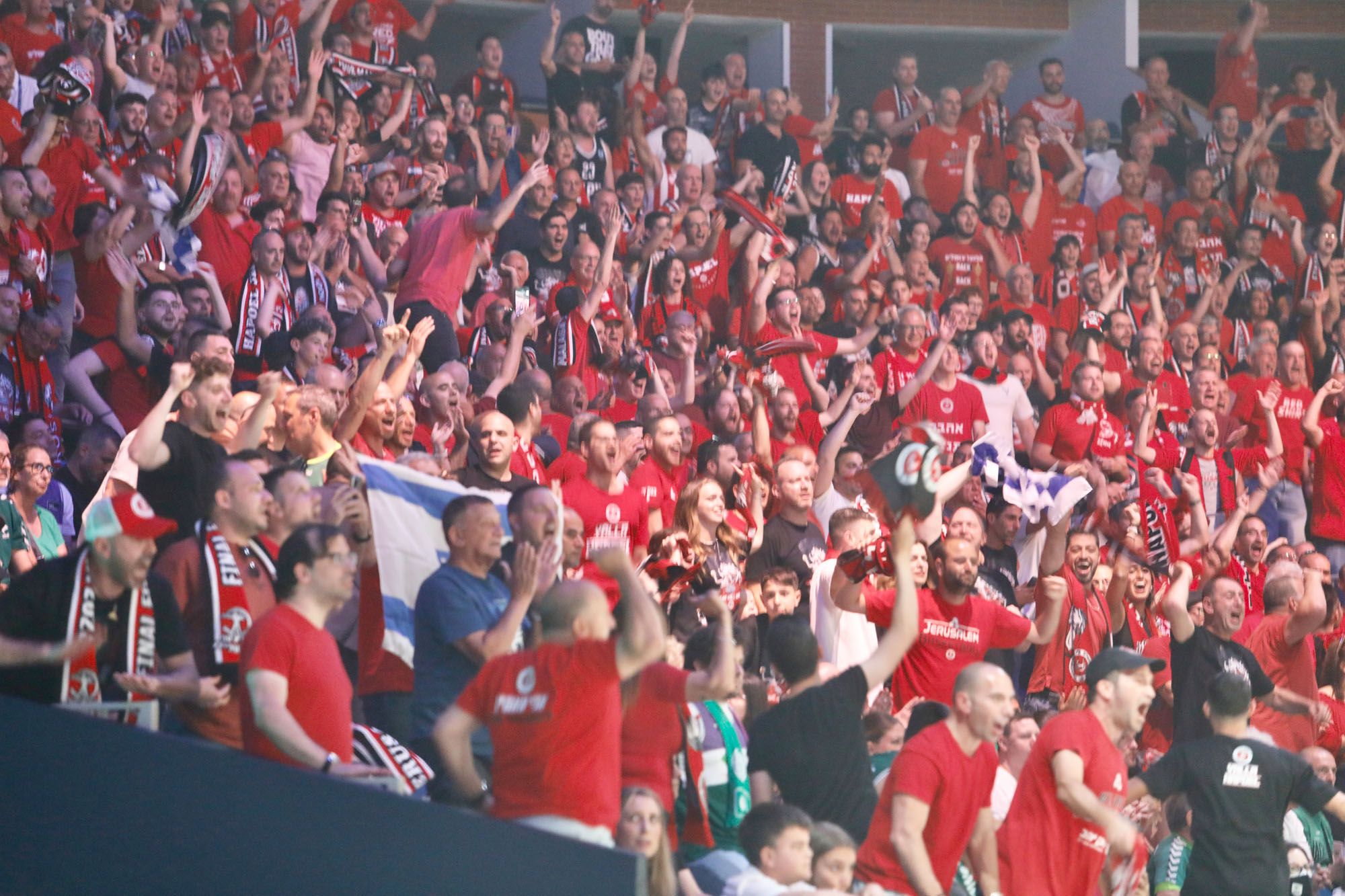 Las aficiones, en el Carpena.