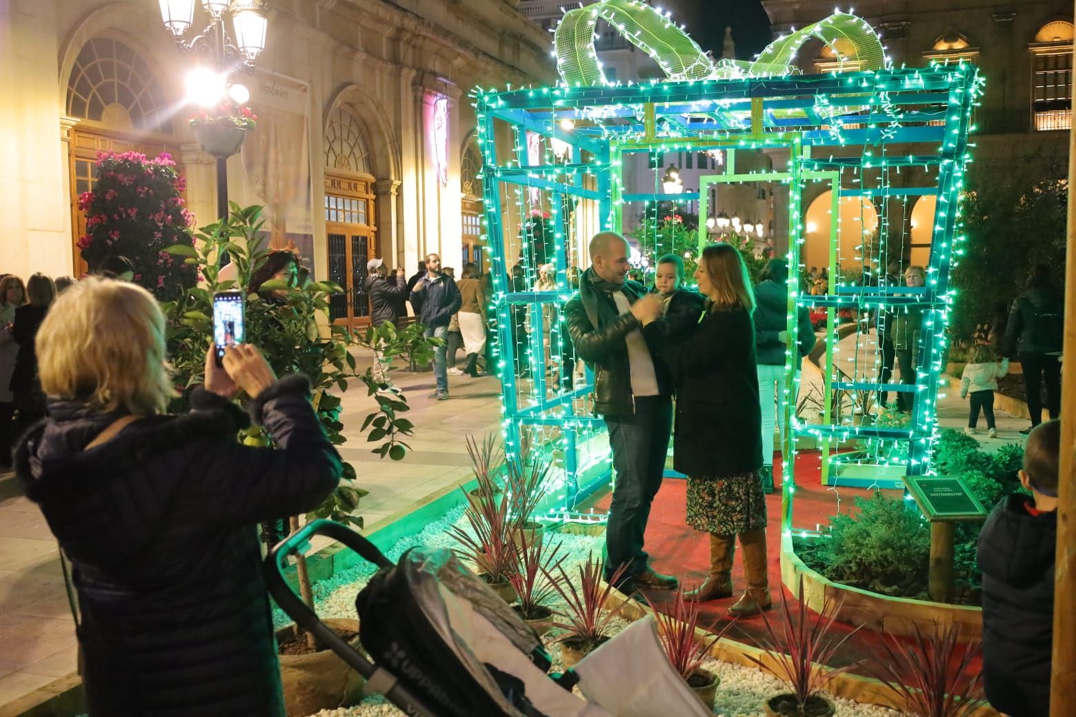 Luces para una Navidad mágica en Castelló