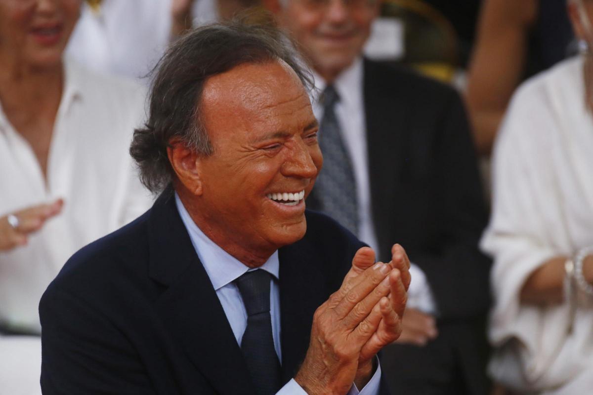Julio Iglesias pide archivar la investigación contra él y detener el daño reputacional