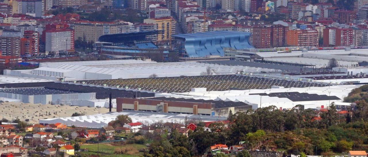 Vista general de las plantas de Stellantis y GKN Driveline, ambas afectadas por los huecos de tensión en la red de 132 kilovoltios.