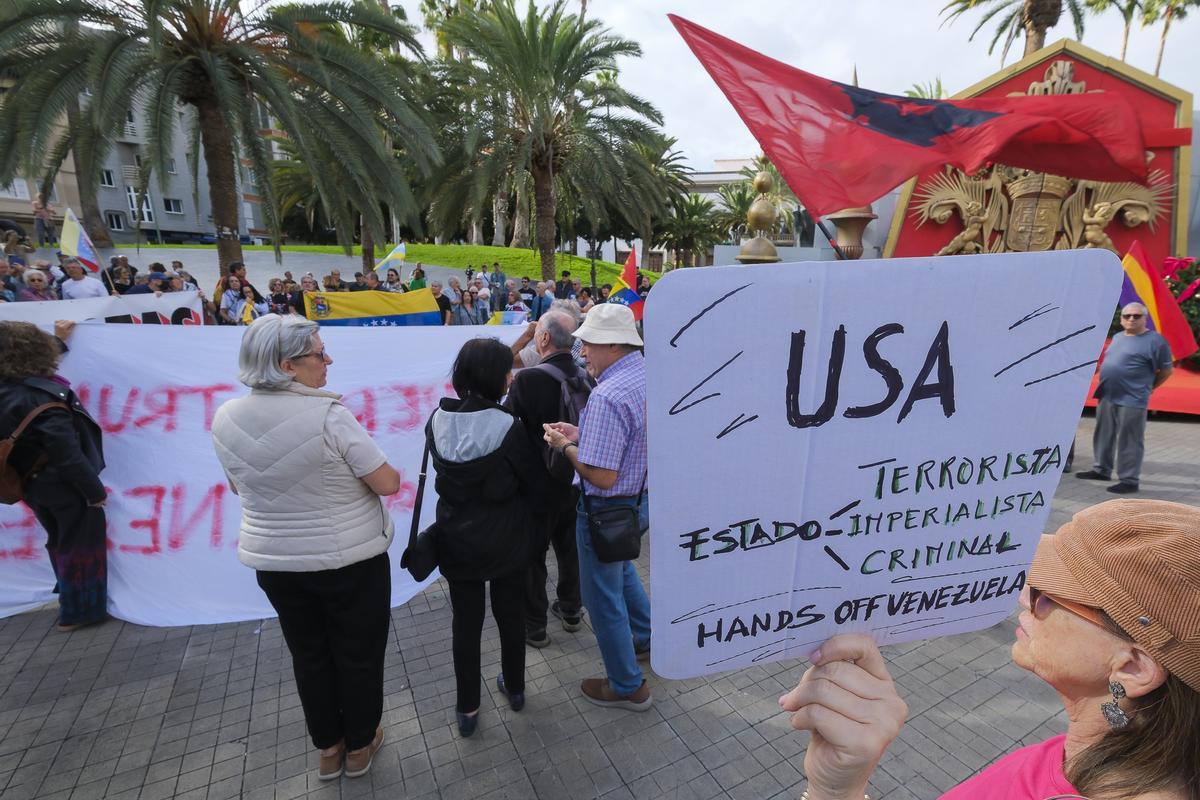 Concentración en apoyo al pueblo venezolano en Gran Canaria