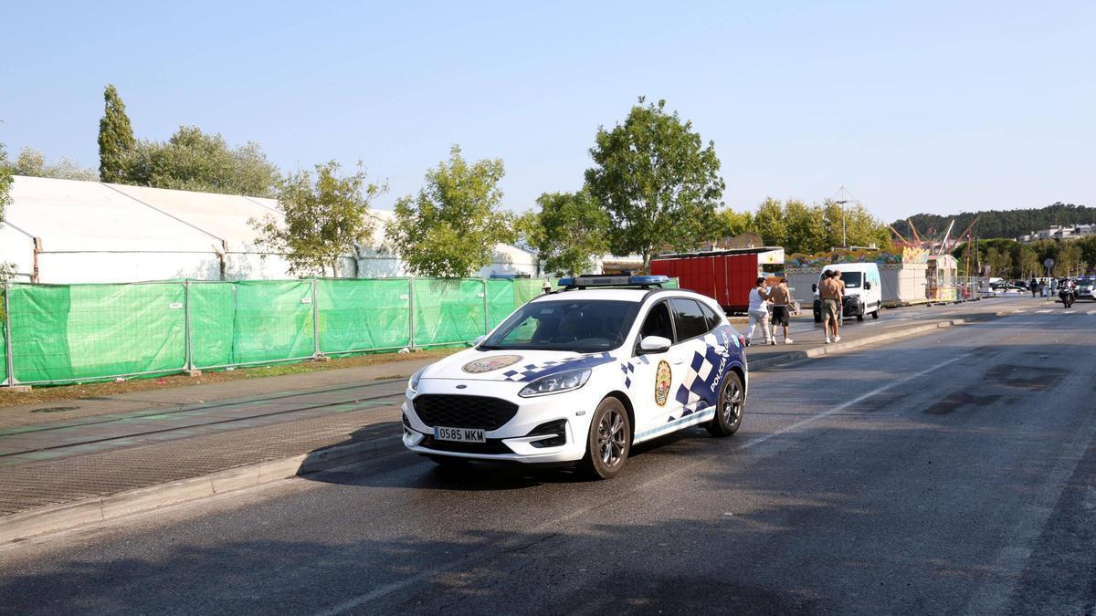 Un coche patrulla de la Policía Local de Vilagarcía.