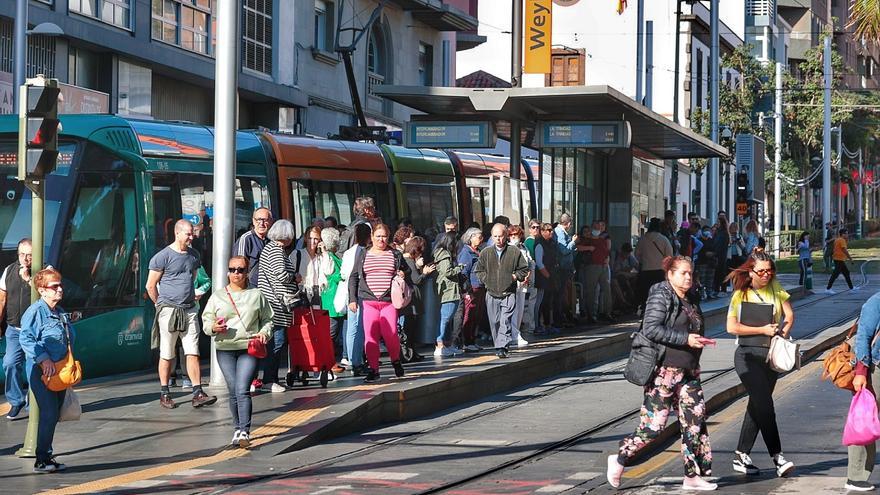 Huelga indefinida en el tranvía de Tenerife a partir del próximo lunes