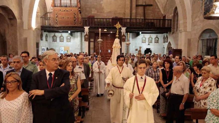 Una misa culmina los actos religiosos en honor a la Virgen de la Concha