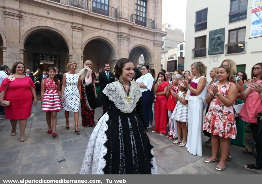 Imposición de bandas a la Reina Infantil