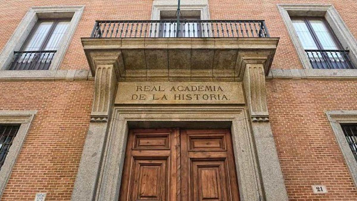 Fachada de la Real Academía de Historia.