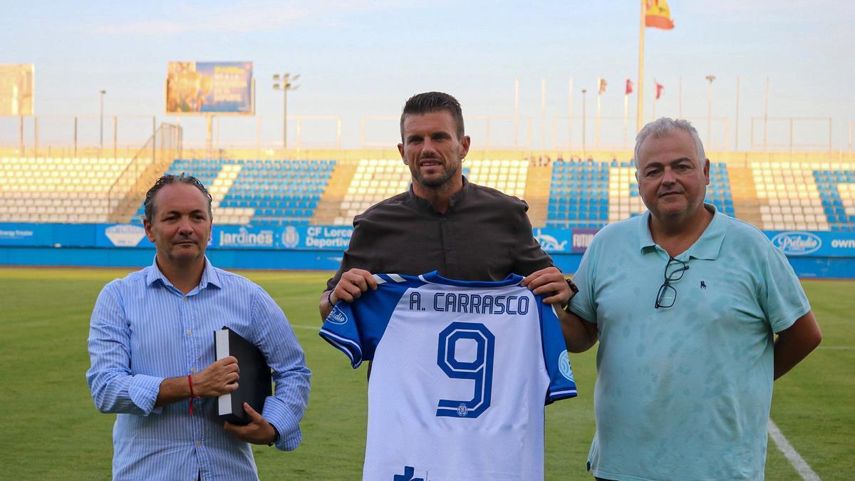 El Lorca derrota al Águilas en los penaltis y jugará la final del Trofeo Manny Pelegrín ante el Real Murcia