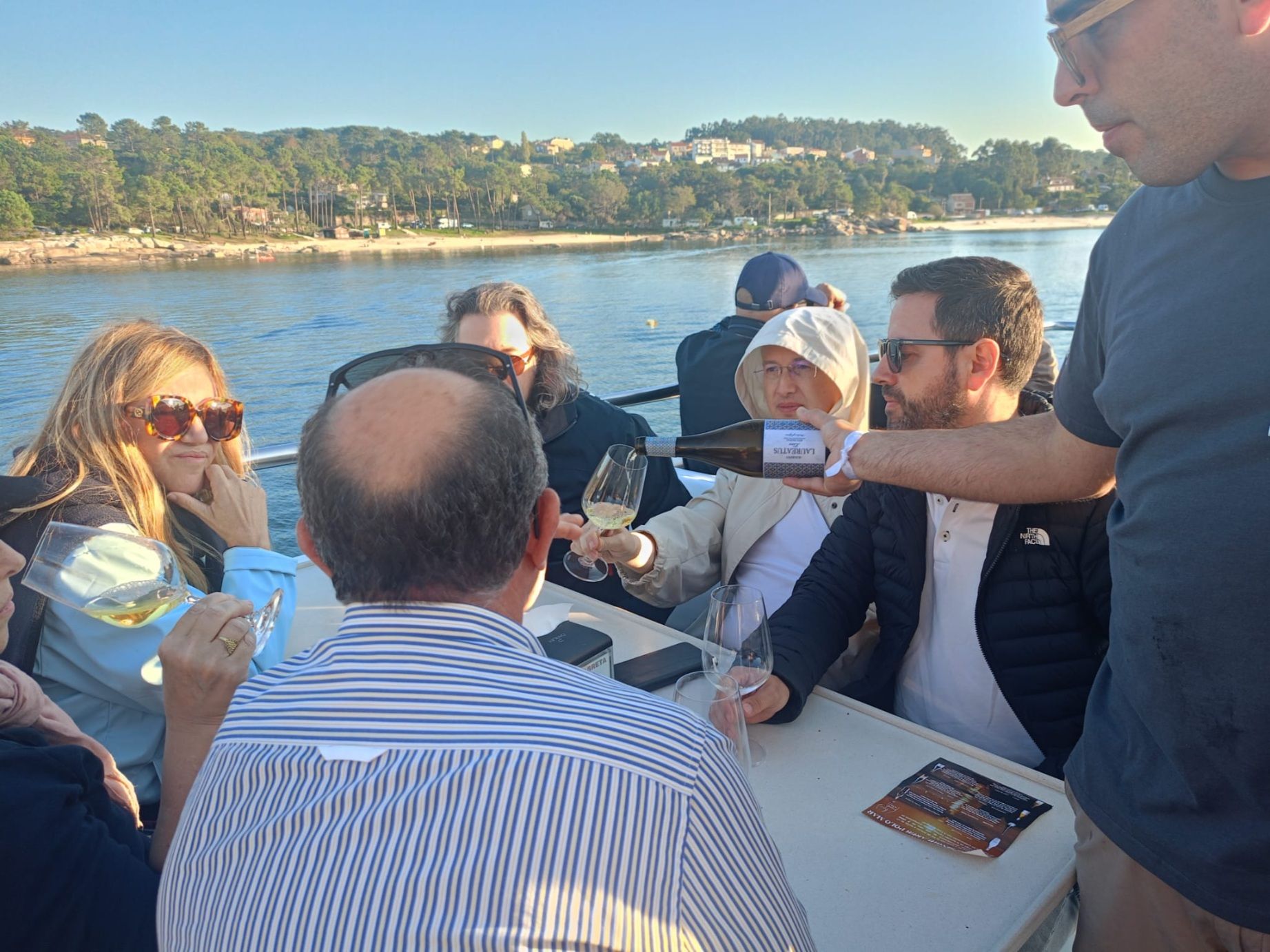 La ruta de «Viños singulares polo mar» a bordo del catamarán «Gran Cormorán Jet», esta tarde-noche.
