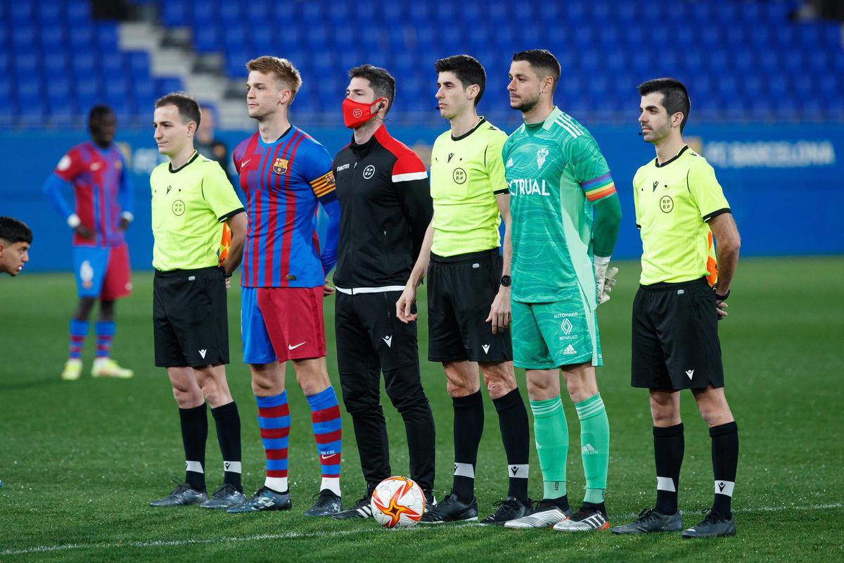 Arnau Comas fue uno de los capitanes del filial azulgrana en la temporada 2021/2022