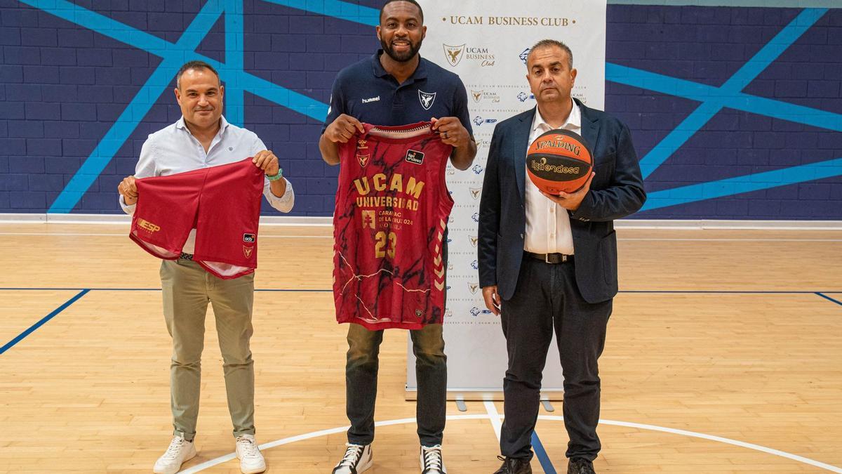 James Anderson, durante su presentación como jugador del UCAM Murcia