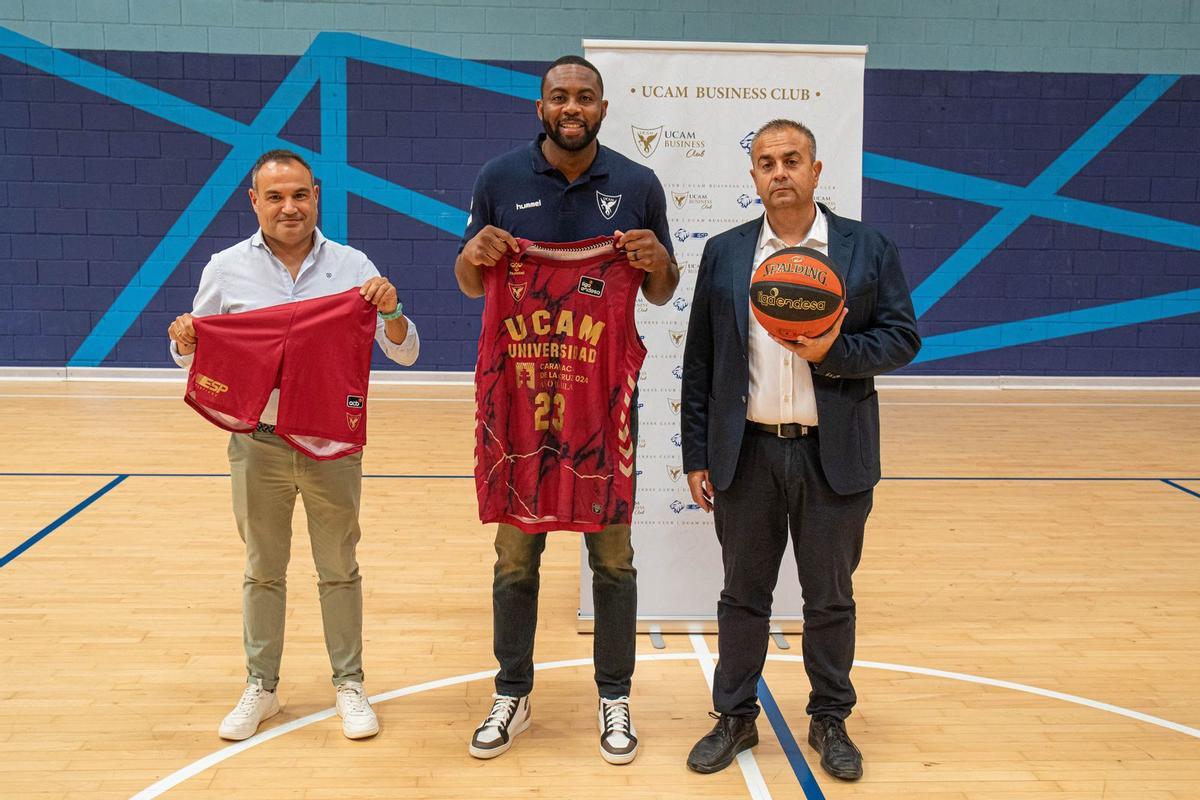 James Anderson, durante su presentación como jugador del UCAM Murcia