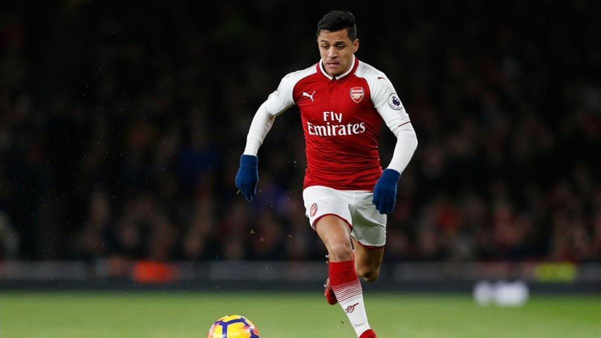 Alexis puede cambiar el rojo del Arsenal por el del Manchester United