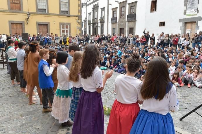 Conciertos de escolares en la Plaza del Pilar ...