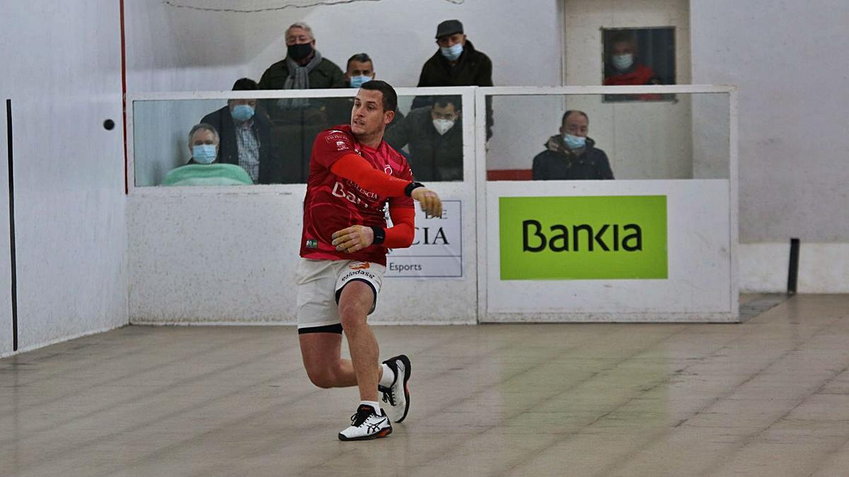 Ian, al rest, en una partida de la formació representativa de Xàbia. | FUNPIVAL