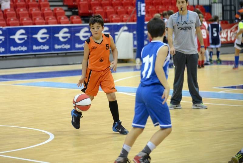 DÍA DEL MINIBASKET. Partidos de las 12:45 horas