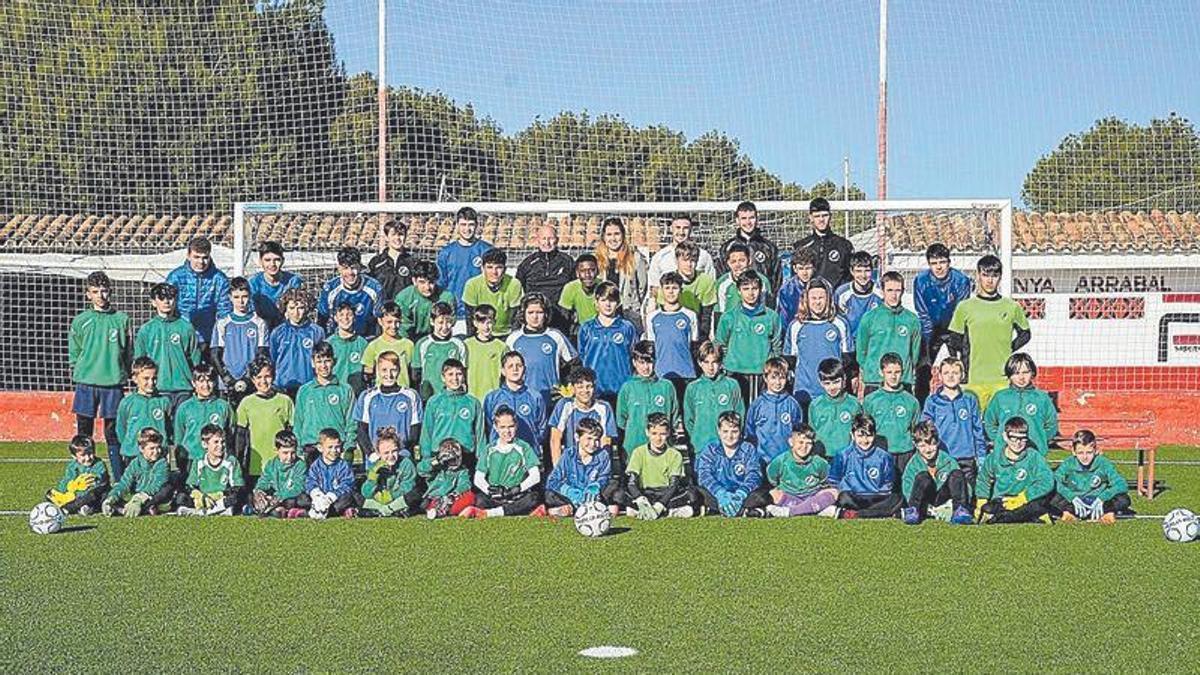 Imagen de familia de los participantes del campus Porteros Pablo Roca.