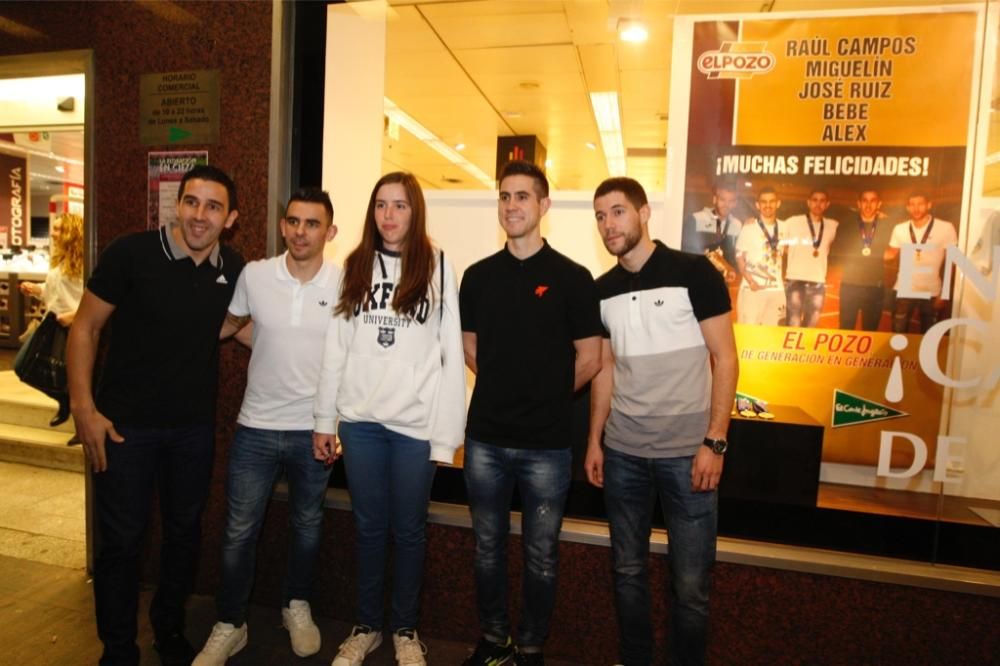 Escaparate para los campeones de Fútbol Sala