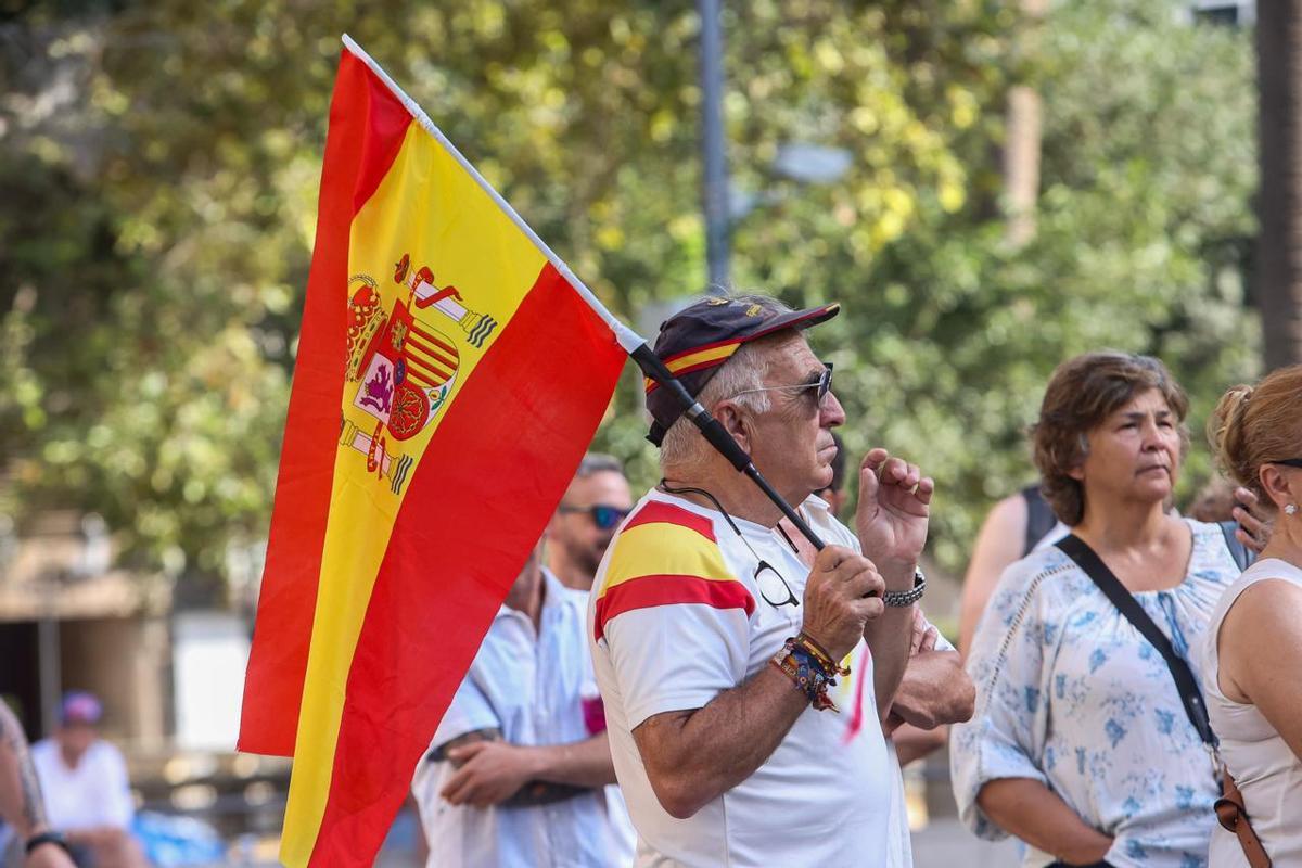 La movilización de Alicante en apoyo a Ceuta, en imágenes