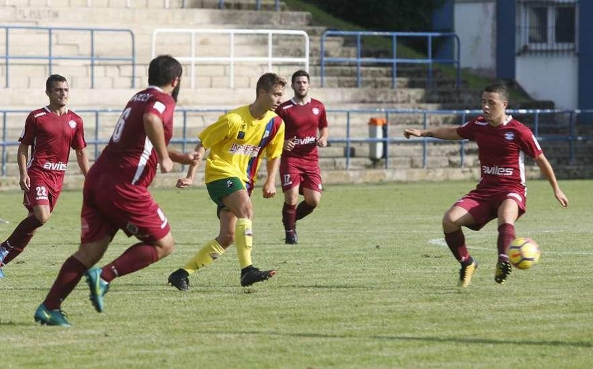 El Stadium se estrena en Preferente con una remontada