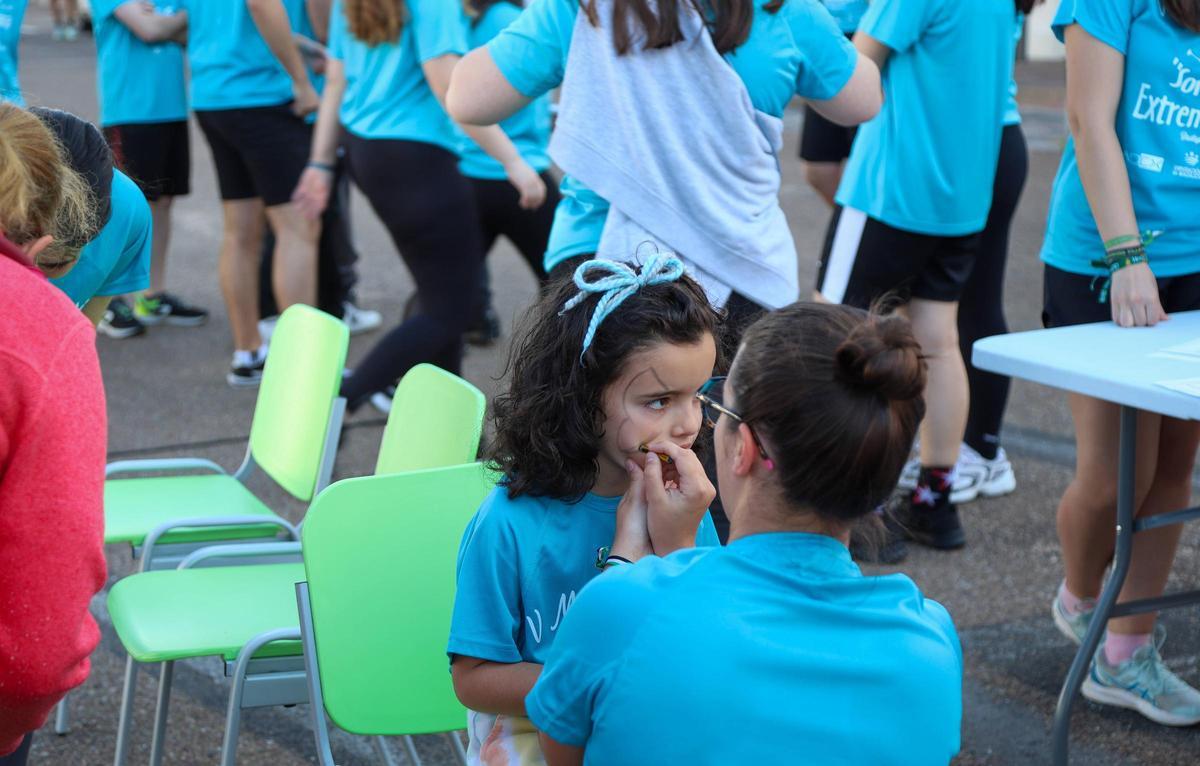 Badajoz se viste de azul para marchar por los niños con cáncer
