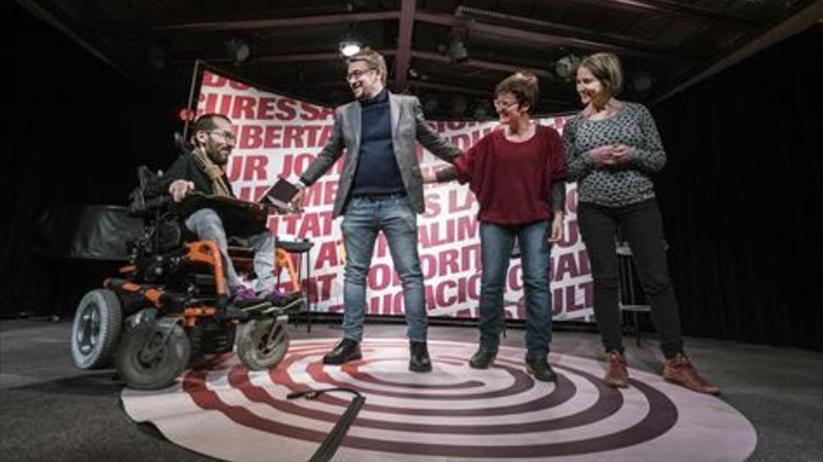 Pablo Echenique, Xavier Domènech, Marta Ribas y Marina Albiol, ayer, en Terrassa.