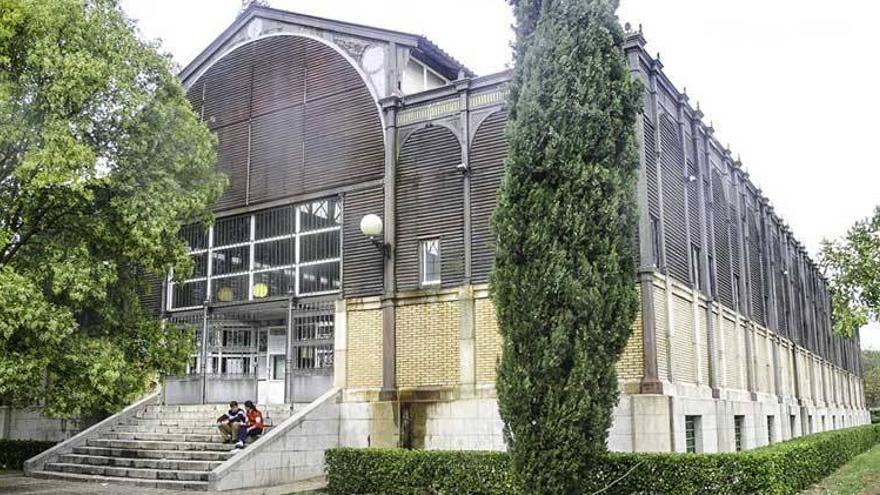 La universidad recurrirá al 1% Cultural para rehabilitar el Edificio Metálico de Badajoz