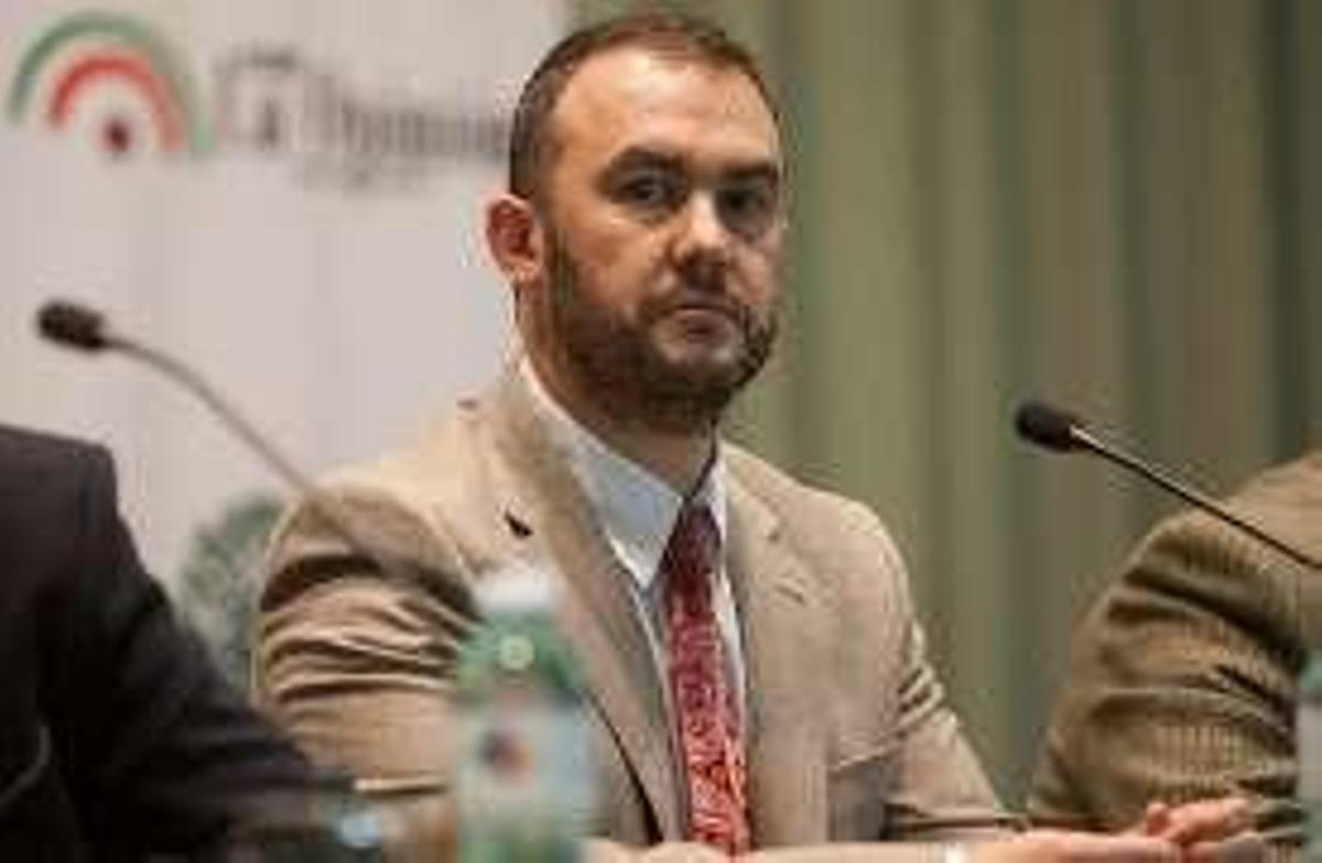 El Club del periódico: Al servicio de los mayores