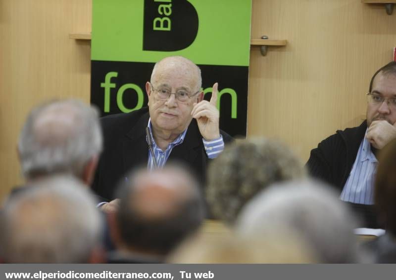 GALERÍA DE FOTOS -- Javier Tomás Villarroya presenta el libro sobre Pascual Cucala y la tercera guerra carlista