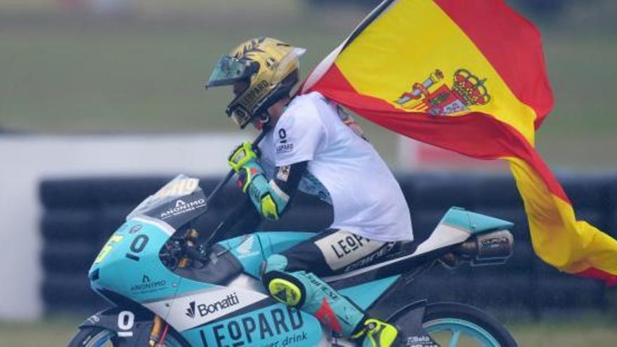 Mallorca hat einen Weltmeister mehr: Joan Mir holt sich Moto3-Titel