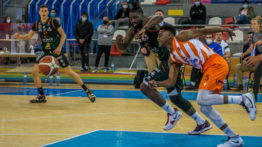 Jawara, en el partido disputado este sábado en la pista del Leyma Coruña