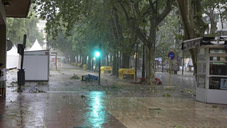 La tormenta se deja notar durante el "Supersábado" de la Fira de Xàtiva