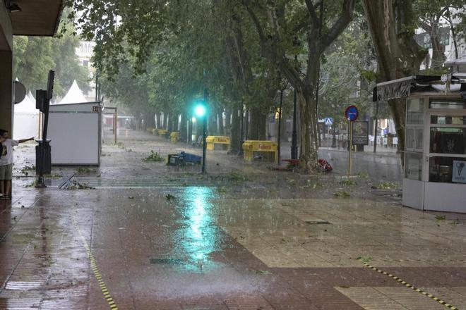 La tormenta se deja notar durante el "Supersábado" de la Fira de Xàtiva
