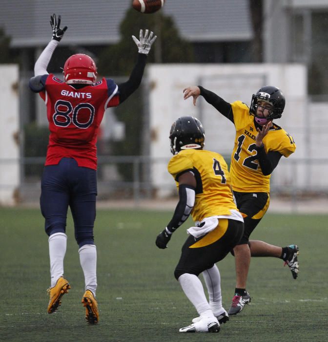 Valencia Giants - Firebats, fútbol americano