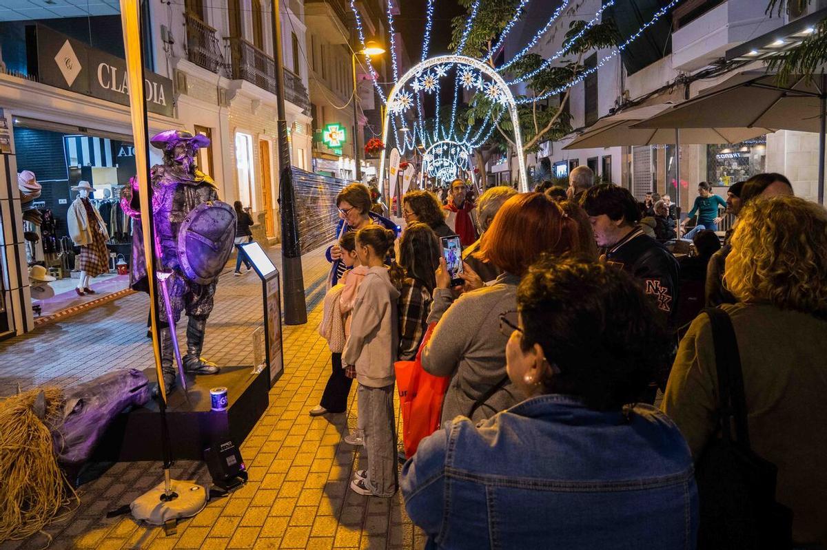 El público disfrutó e interactuó con las estatuas