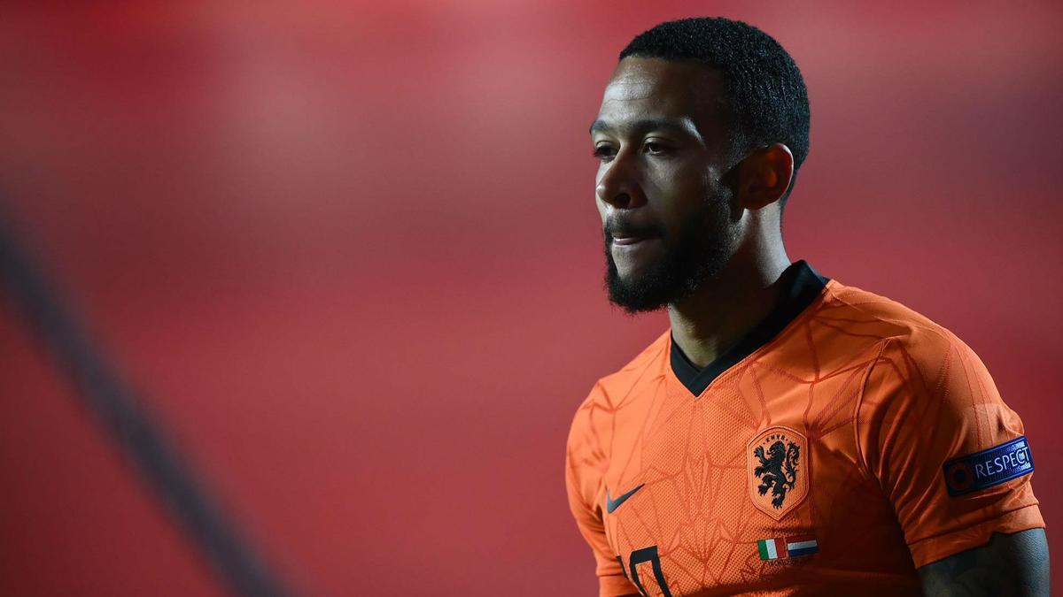 Depay rompe el silencio: "Ha habido clubes interesados en mí"