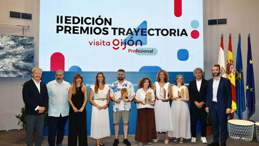 Premios a personas y empresas destacadas en el turismo que son &quot;ejemplo y orgullo&quot; para todo Gijón