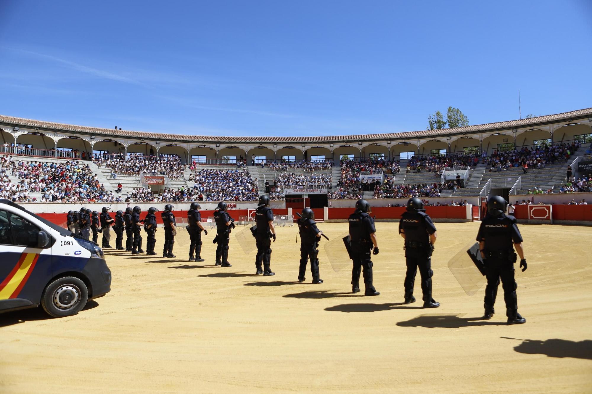 Ehibición policial en Lorca por su 200 aniversario