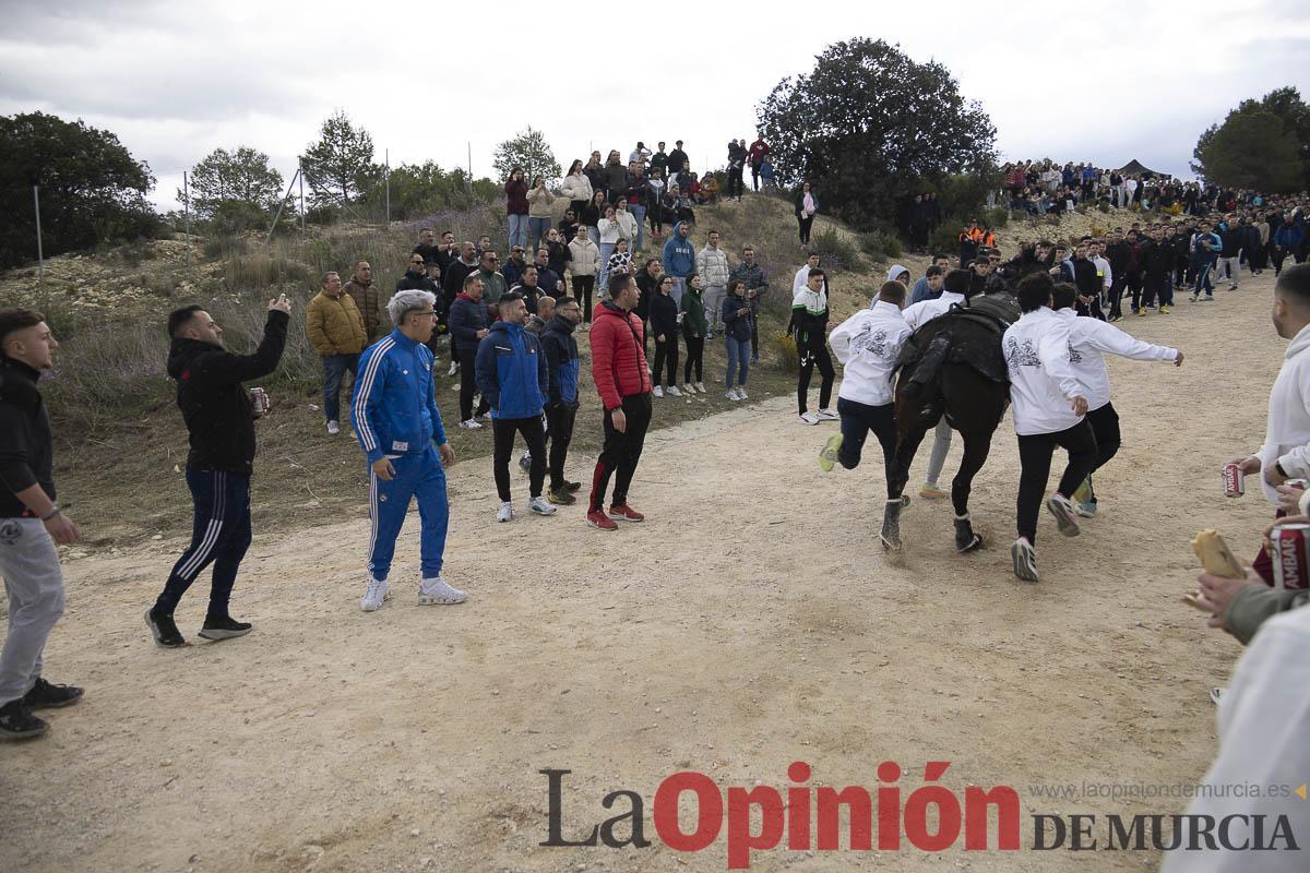 Los Caballistas de Caravaca se miden las fuerzas en la convivencia de la Peña Artesano