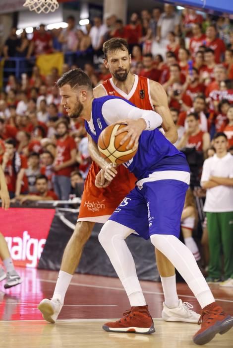 ICL-Melilla: el cinquè partit de la final del play-off d'ascens, en fotos