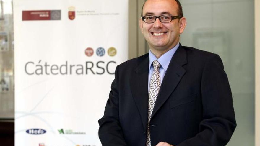 &quot;Académicos de prestigio internacional impartirán este año el primer máster de RSC