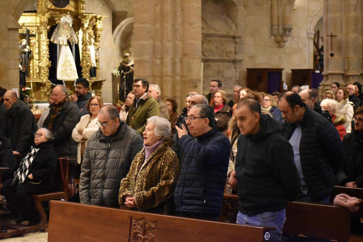 Galería | Cáceres celebra el Miércoles de Ceniza en la Concatedral de Santa María.
