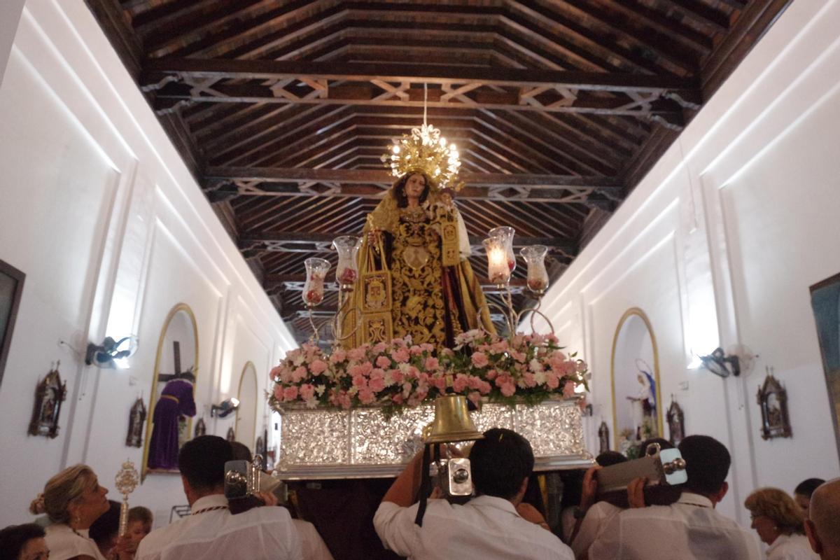 Traslado de la Virgen del Carmen de Olías a la Iglesia de San Vicente Ferrer