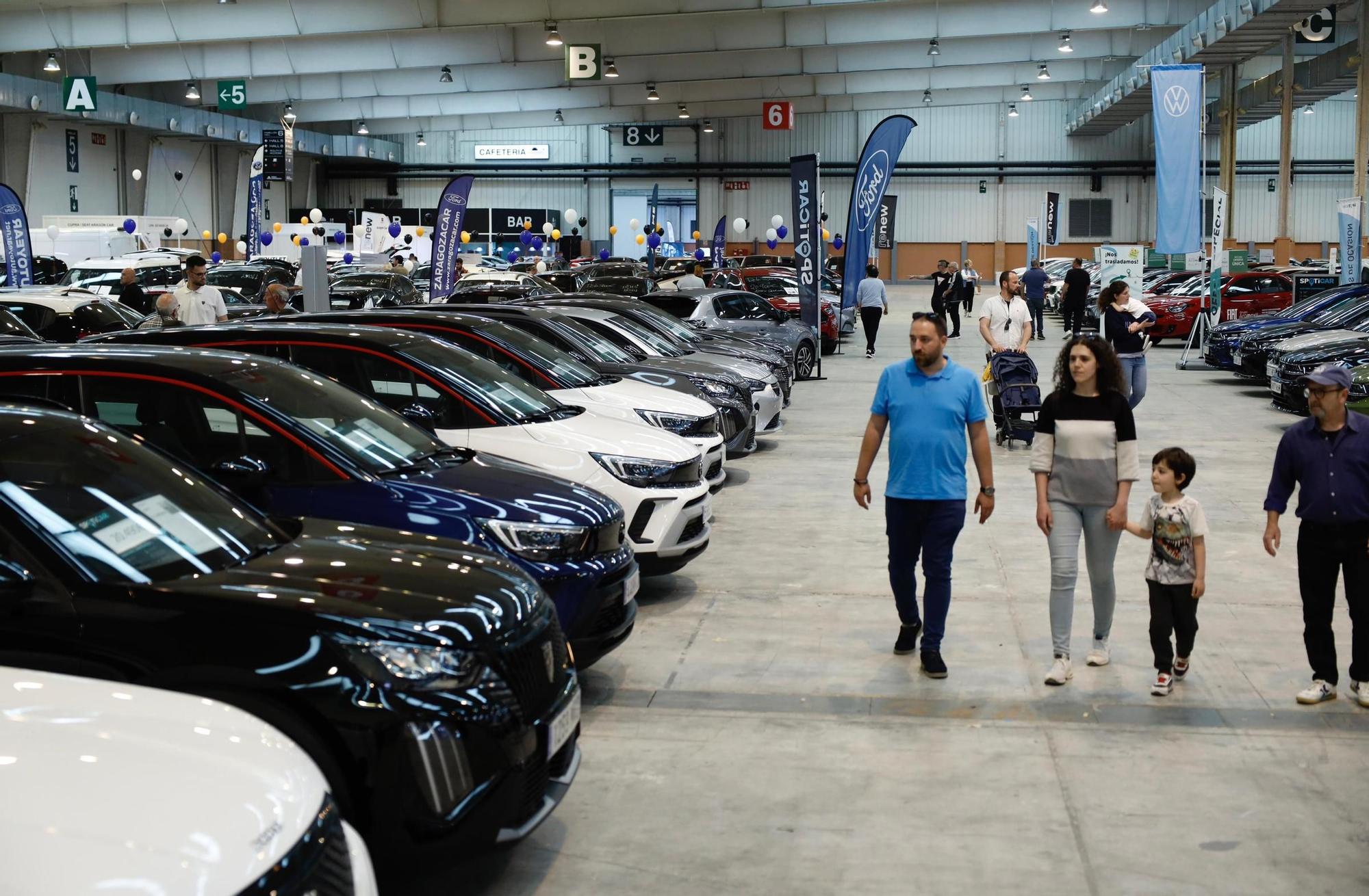 En imágenes | 2.000 vehículos esperan comprador en la Feria Stock Car de Zaragoza