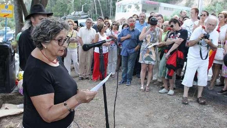 Enriqueta Otero durante su internvención.  // Santos Álvarez