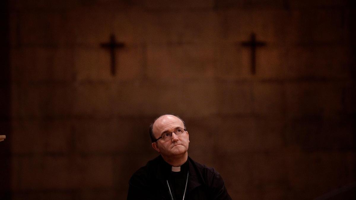 Los vecinos de Orihuela opinan sobre el nuevo obispo, José Ignacio Munilla: "Ni el Papa Francisco sabe qué hacer con él"