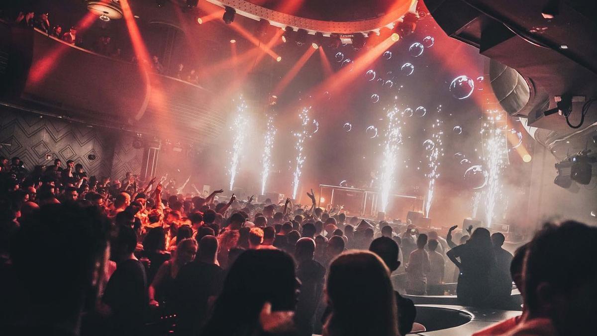 Fiesta en la sala Pelícano de A Coruña.