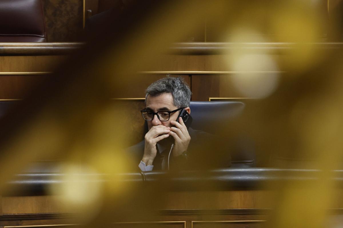 El ministro de la Presidencia, Justicia y Relaciones con las Cortes, Félix Bolaños, en el pleno del Congreso de los Diputados en Madrid este jueves.