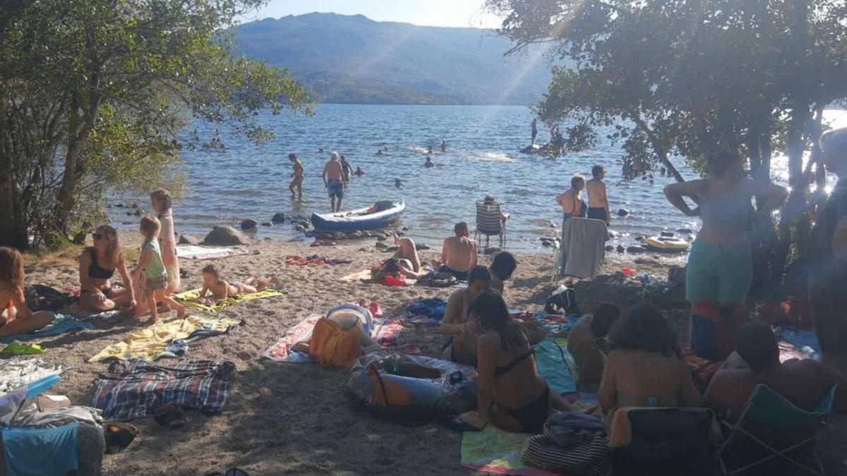 La temperatura del Lago de Sanabria, cinco grados por encima de lo habitual