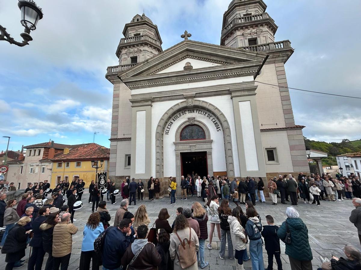 En Imágenes: La Procesión de los Nazarenos en Candás